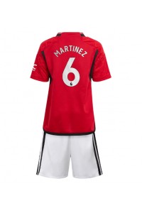 Manchester United Lisandro Martinez #6 Jalkapallovaatteet Lasten Kotipeliasu 2023-24 Lyhythihainen (+ Lyhyet housut)